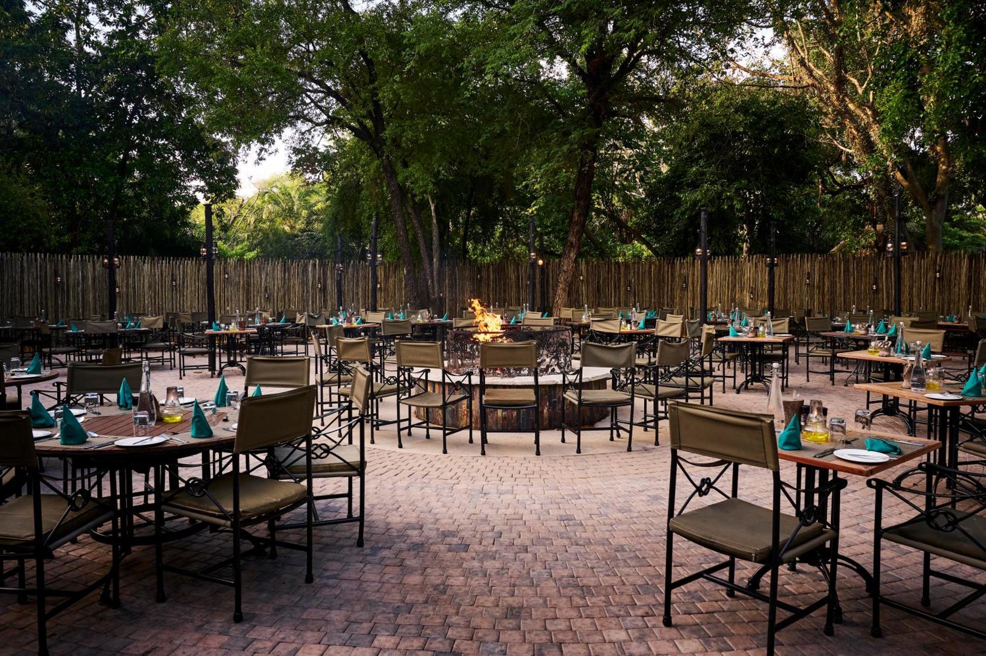 Kruger Gate Hotel Skukuza Buitenkant foto
